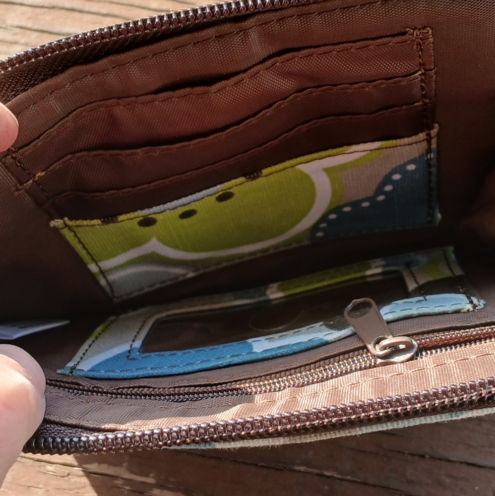 Thirty-One Wallet - Picture 9 of 12